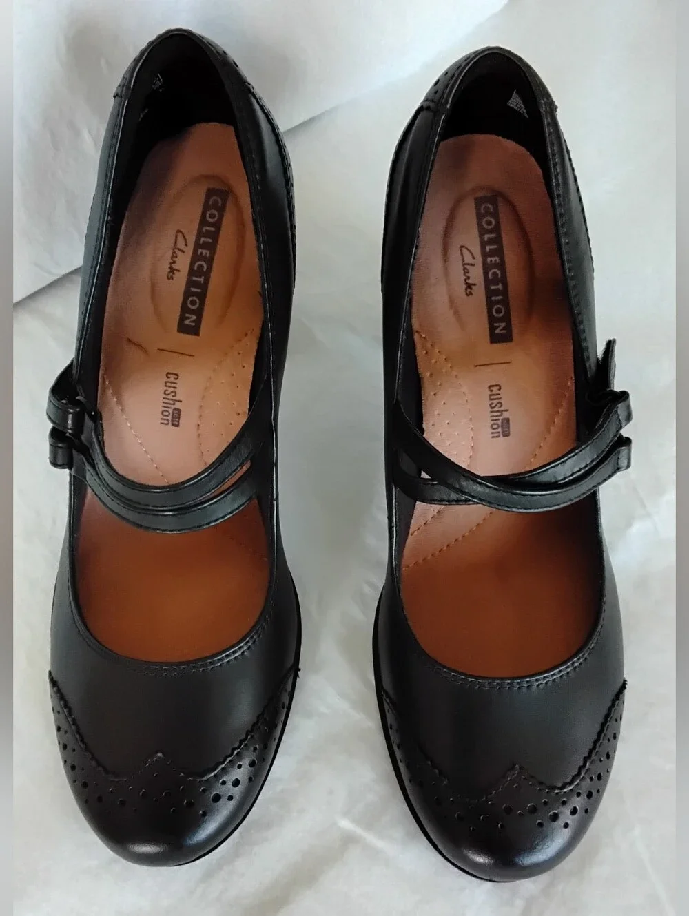 Womens Black Leather Clarks Mary Jane Pumps
